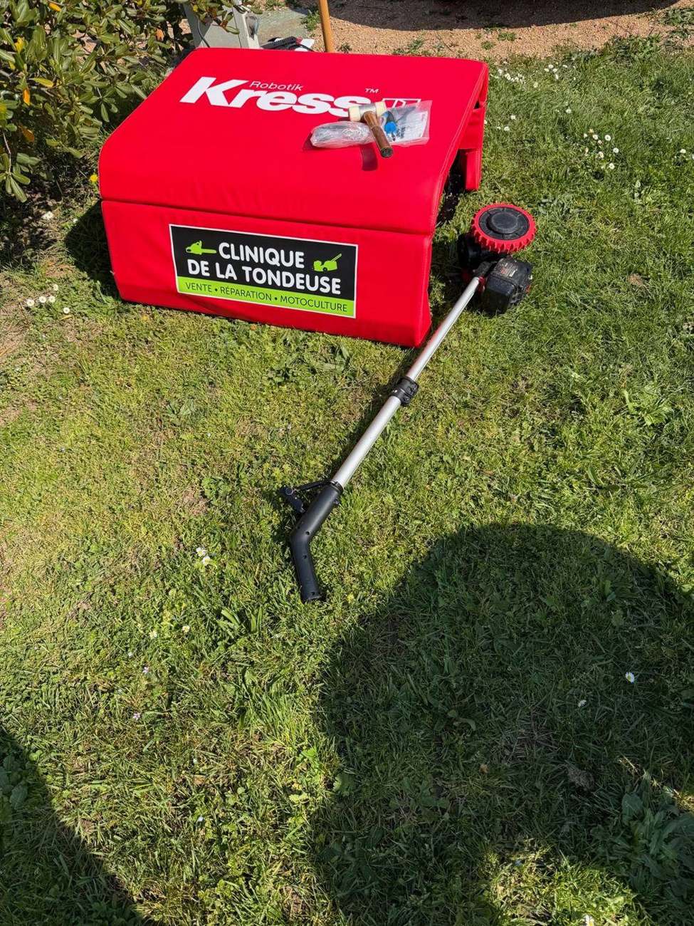 Robot Kress installé par la Clinique de la Tondeuse